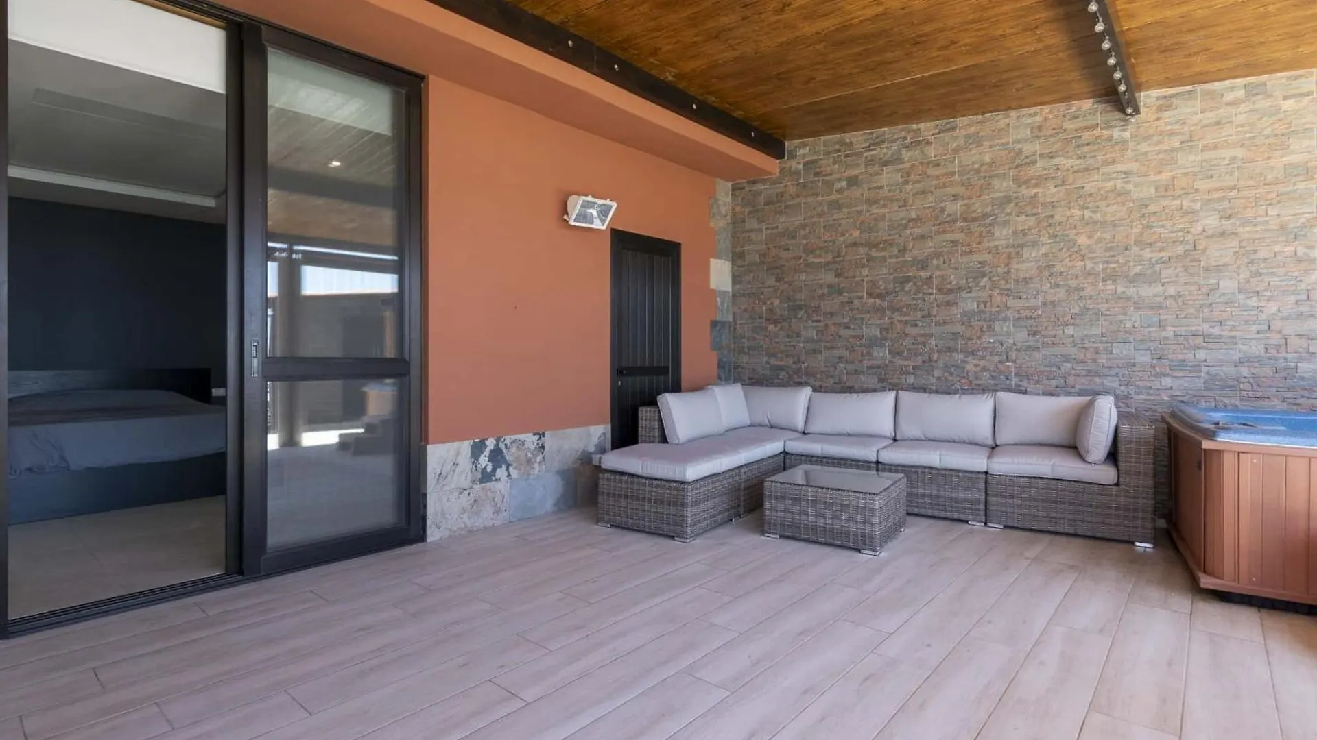 Villa Carmen Arona